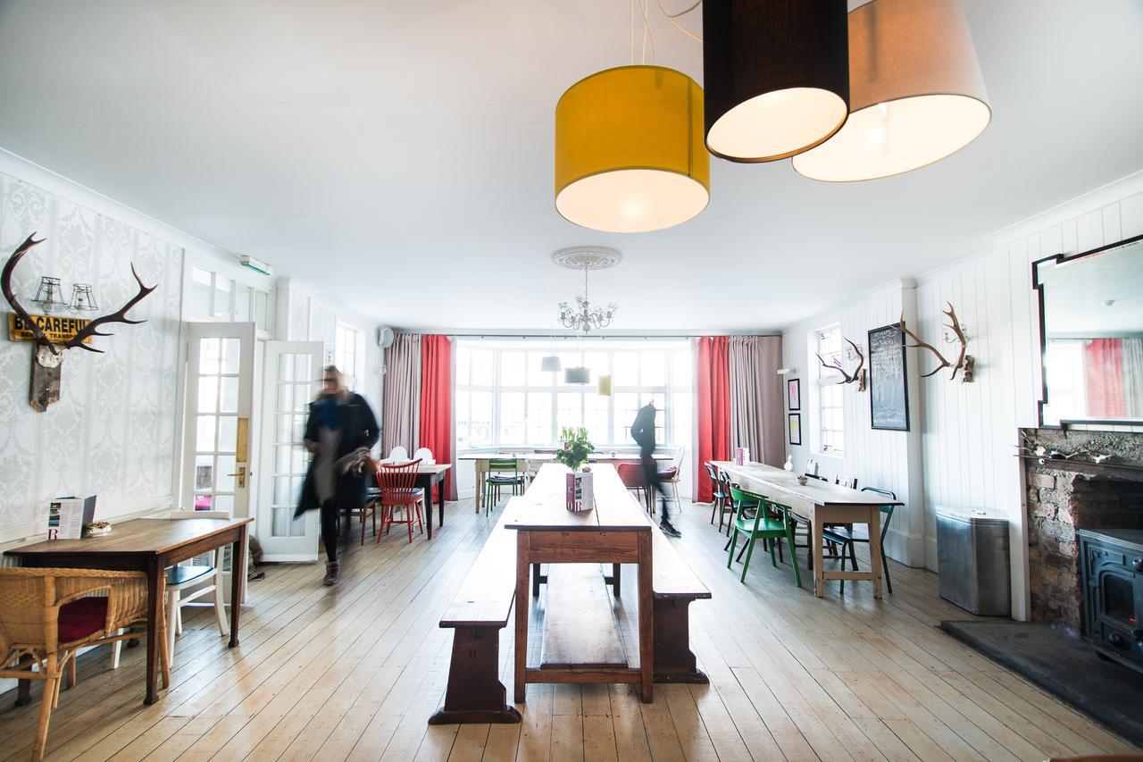 Mhor 84 Hotell Kingshouse Eksteriør bilde