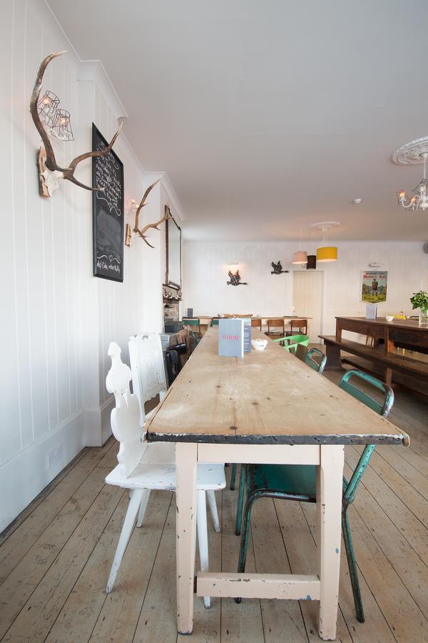 Mhor 84 Hotell Kingshouse Eksteriør bilde